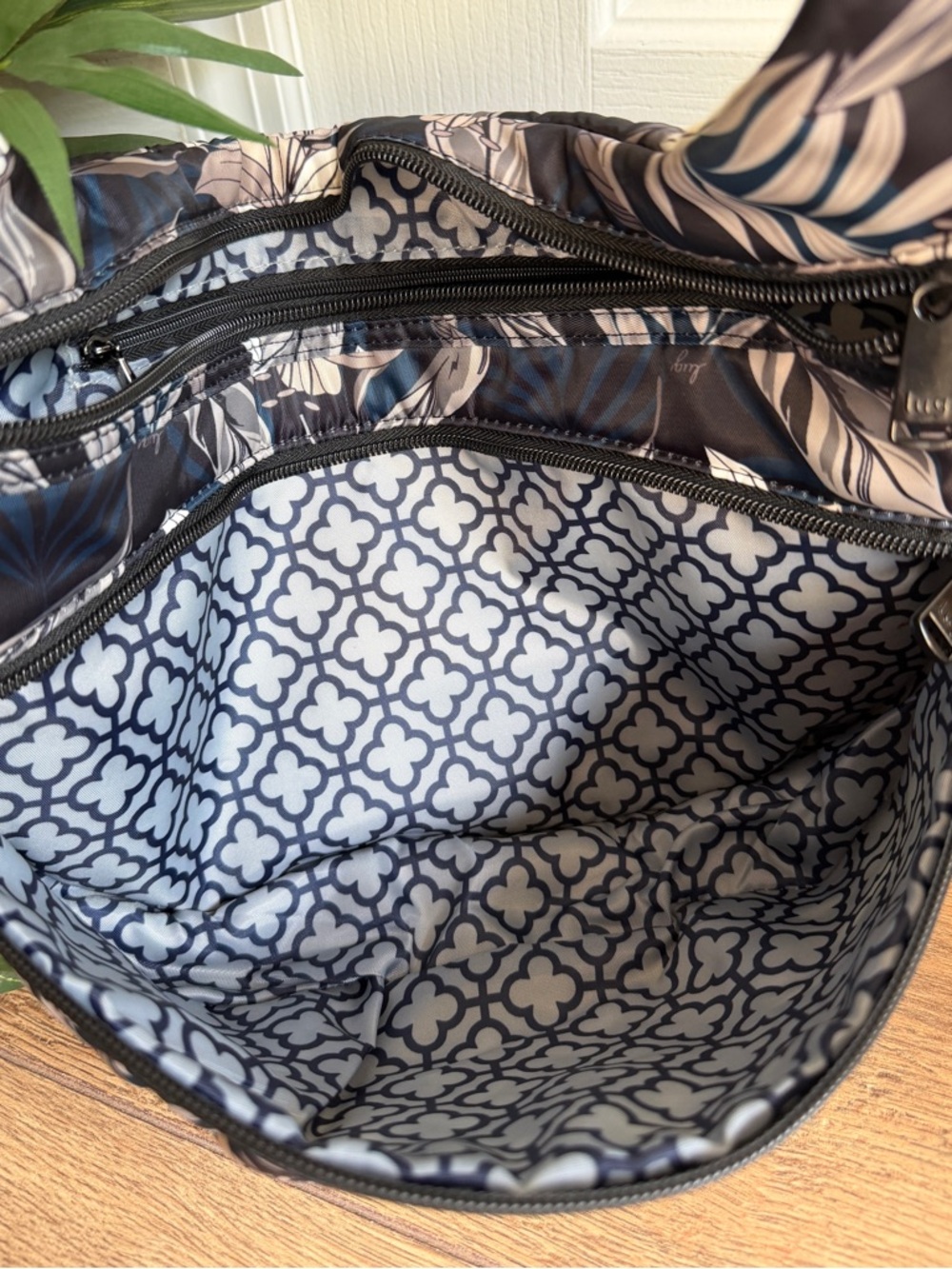 Lug Lily Navy Blue Hippy 2 Limited Edition Crossbody Bag – NWOT, RFID Protection - Picture 8 of 13